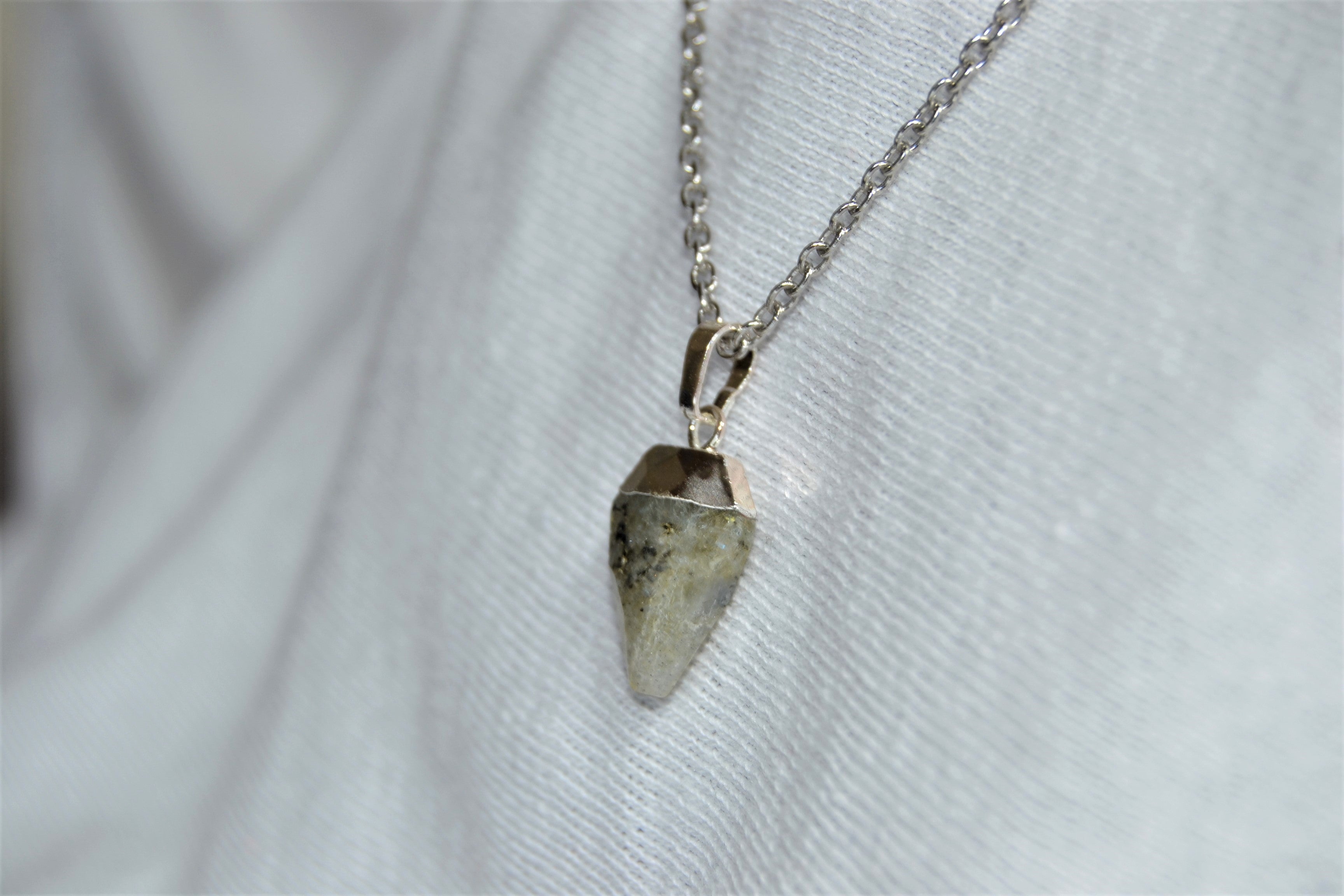 Pendentif Labradorite Facetté